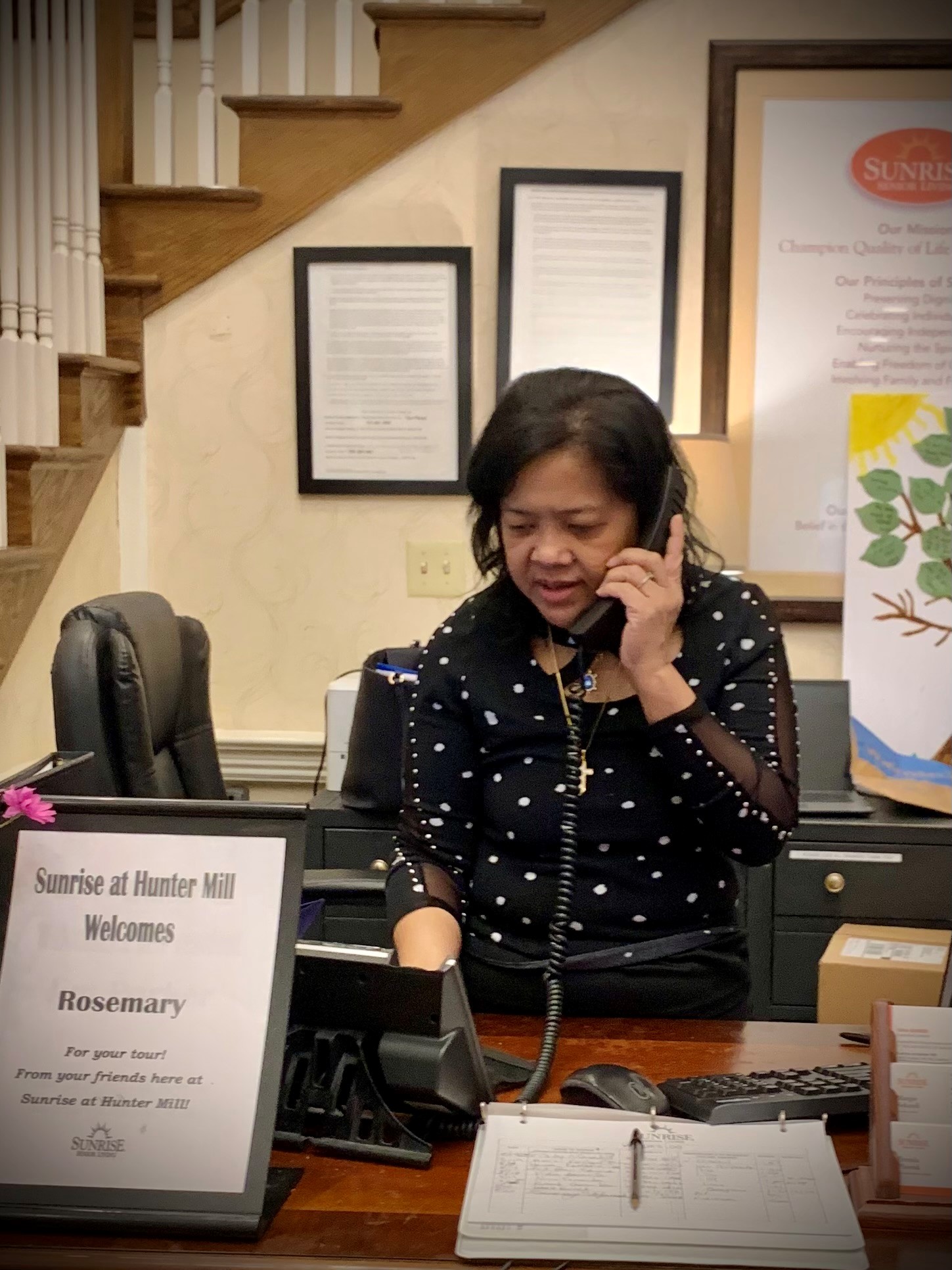 Concierge at the Sunrise at Hunter Mill front desk